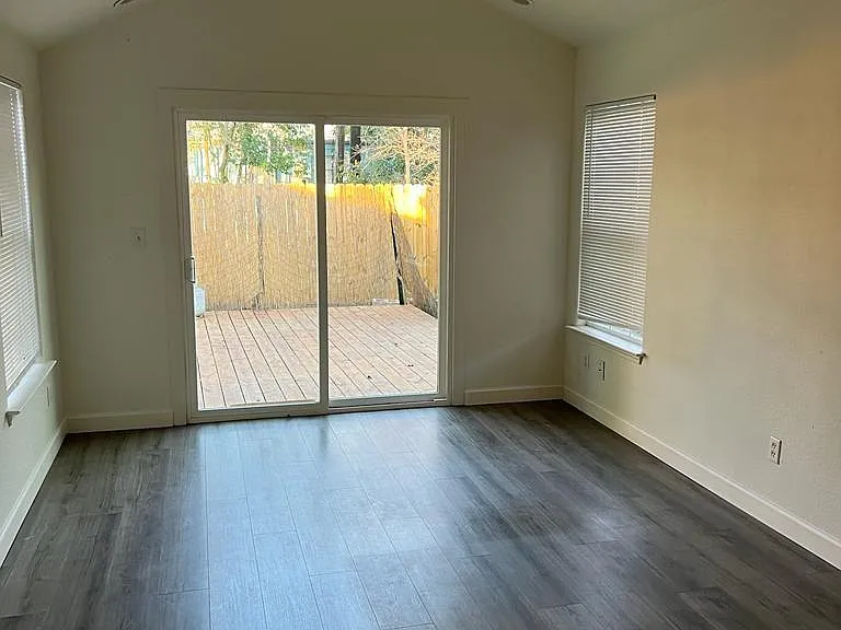 508 Nelray Blvd — Photo 8