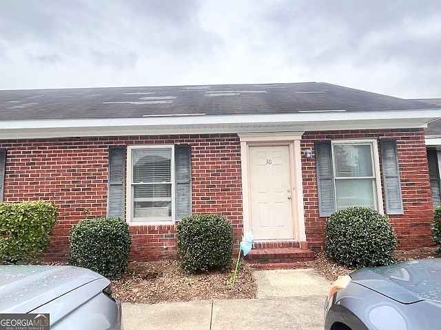 1st image of 140 Lanier Dr #30