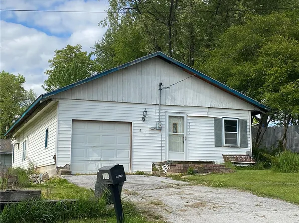 3510 Navajo St, Hannibal, MO 63401