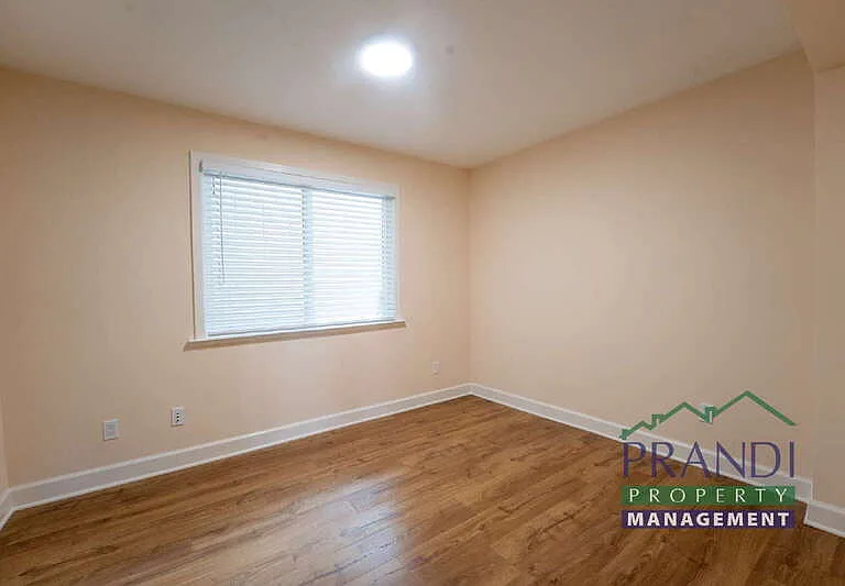 109A Live Oak Ave — Photo 6