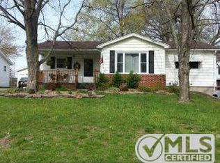 1505 S Clinton Ave, Carthage, MO 64836
