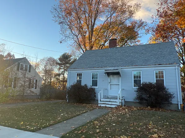 17 Hyde St, Quincy, MA 02169