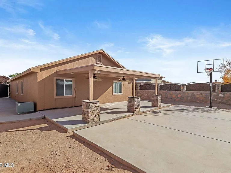 804 Desert Cactus Dr — Photo 21