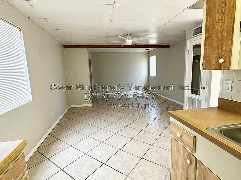 104 Emerald Ln #B — Photo 4