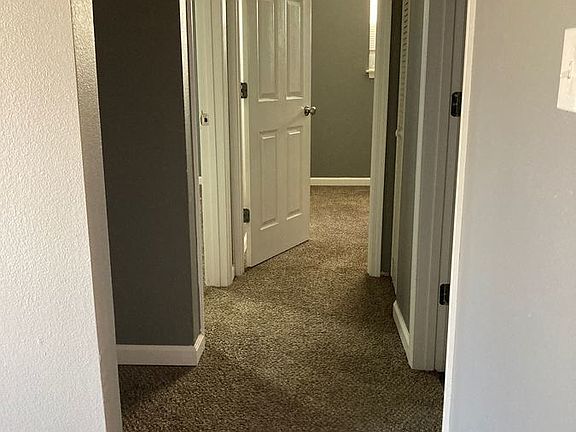 5th image of 305 Maple Blvd APT 10