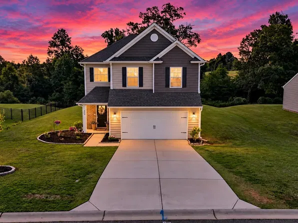 570 New Cut Meadows Rd, Inman, SC 29349