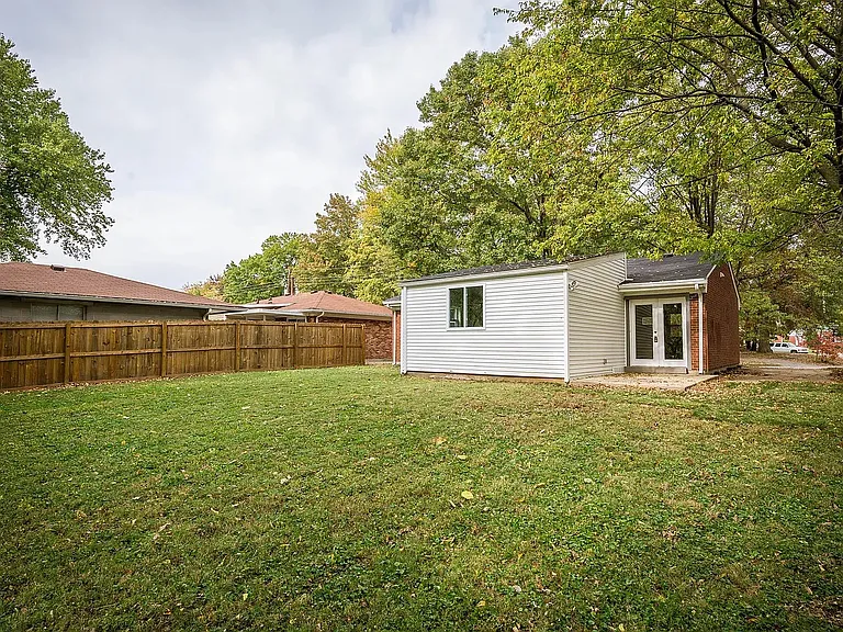 6500 Mercury Dr — Photo 11