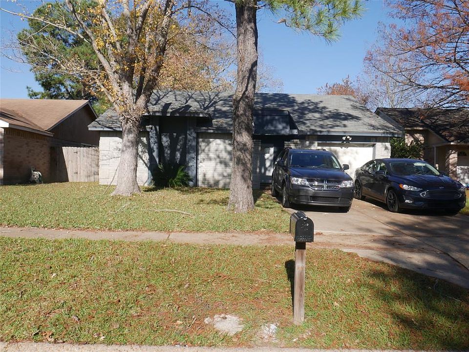 1st image of 23930 Griffin House Ln