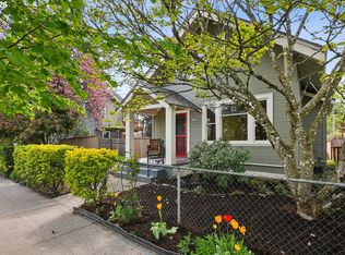 7904 SE Taylor St, Portland, OR 97215
