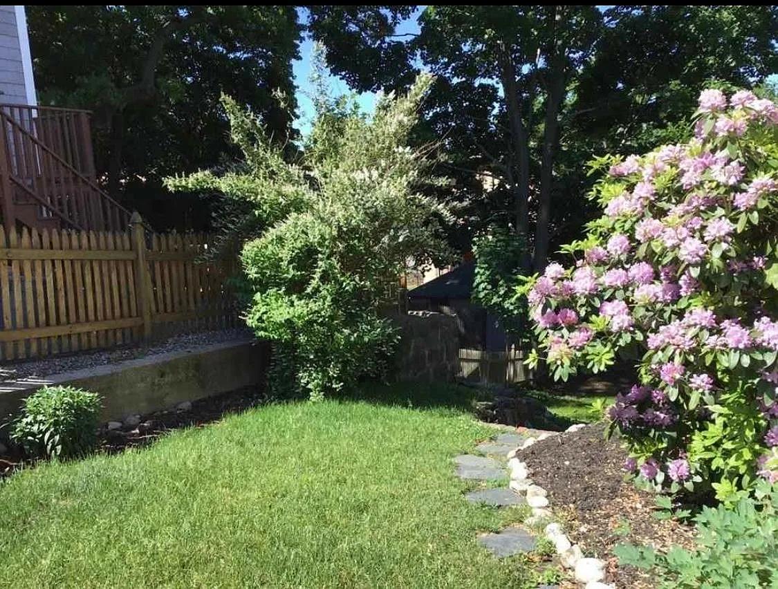 2 bed, 800 sqft, $2,675 — Photo 2