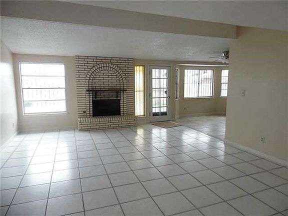 2nd image of 4914 Round Rock Dr