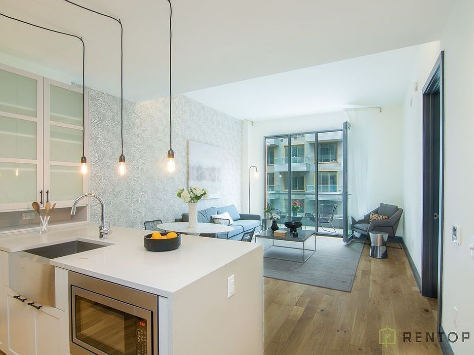 1st image of 10 Montieth St #265C