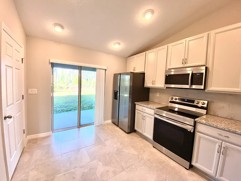 74 Emerson Dr — Photo 18