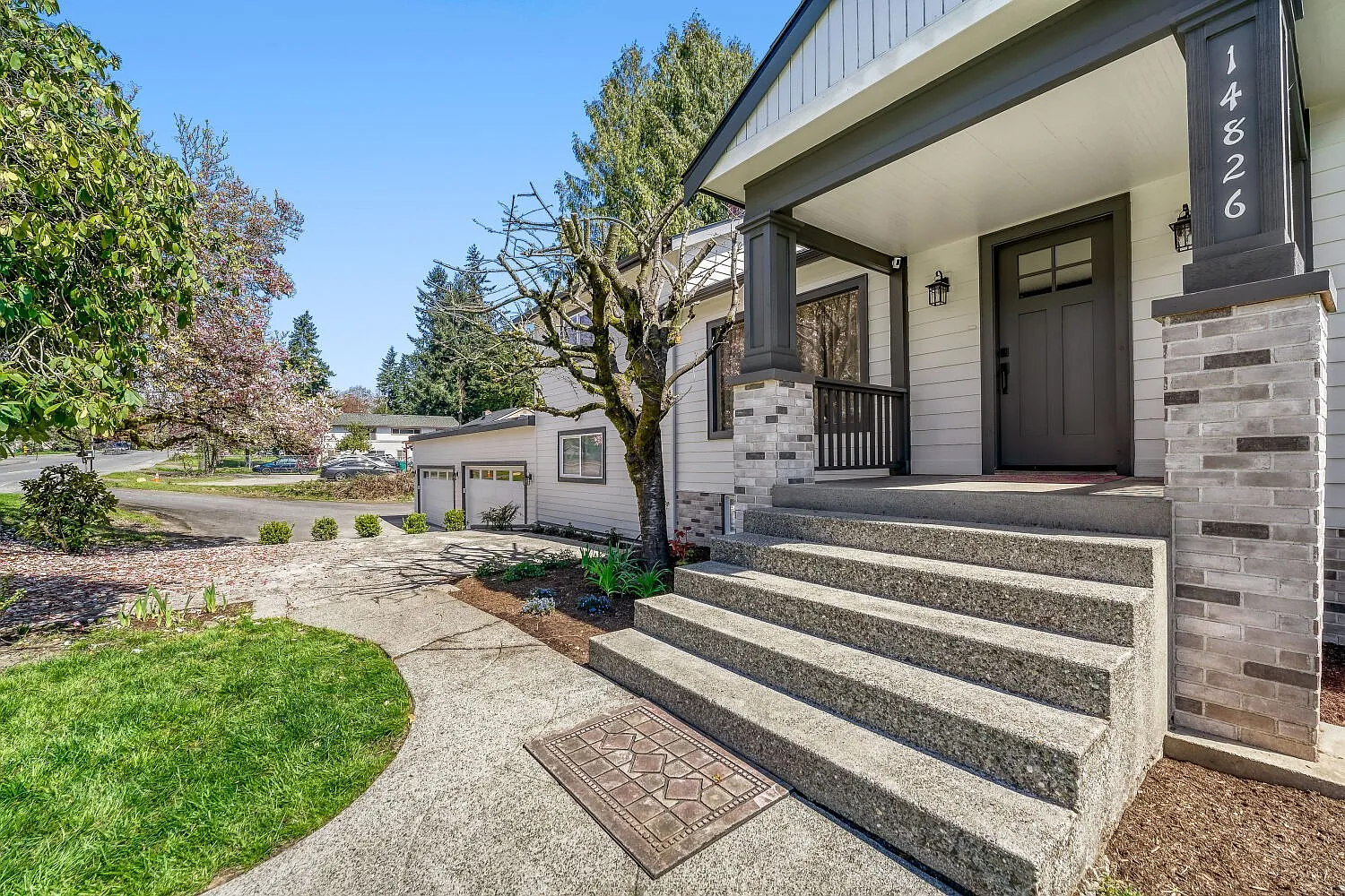 3 bed, 2326 sqft, $3,795 — Photo 1