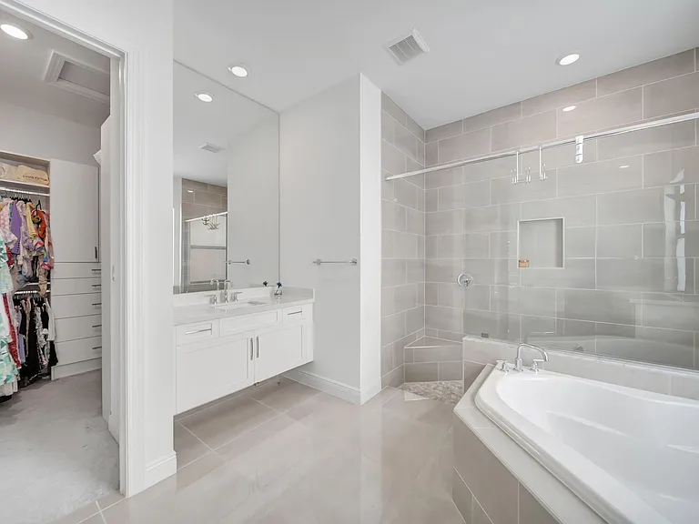 12055 Lake Trail Ln — Photo 36