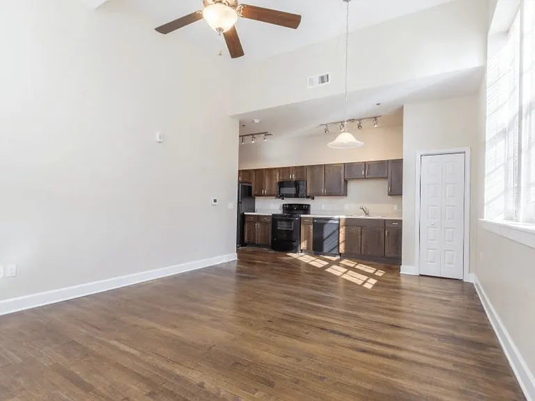 2829 Peabody Ave — Photo 5