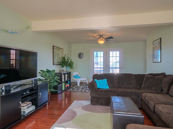 5th image of 1565 Diana Dr