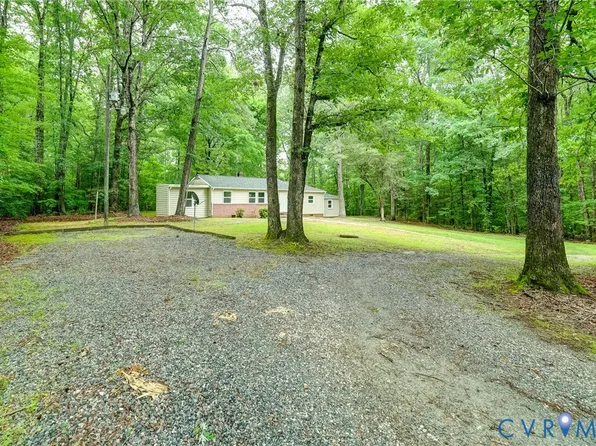 1795 Powhatan Trl, King William, VA 23086