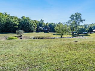 1750 Ambrose Ln, Dandridge, TN 37725