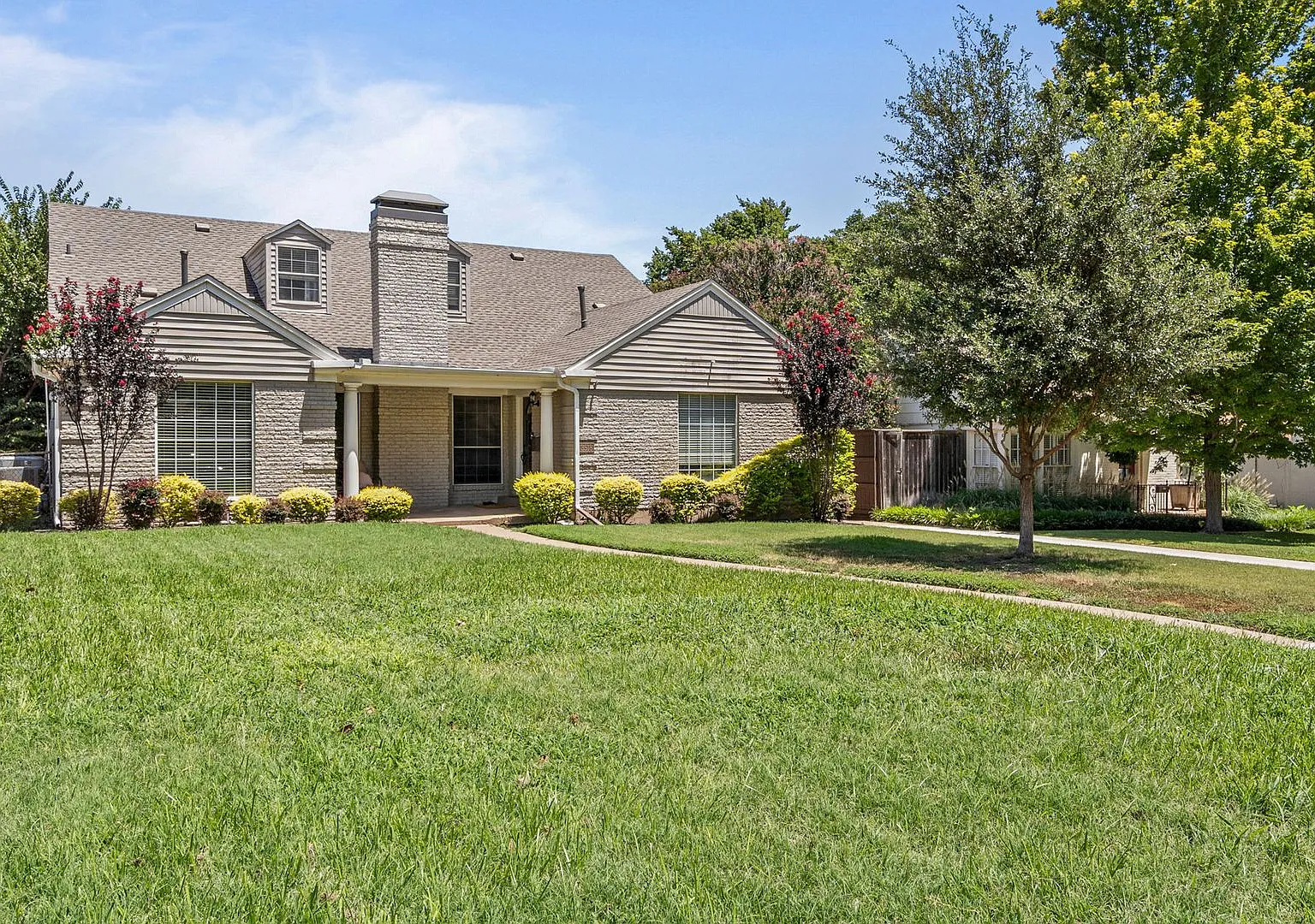 TCU-3518 Westcliff Rd — Photo 2