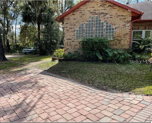 1st image of 307 Artesia St