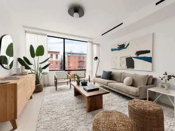 75 1st Ave #3D, New York, NY 10003
