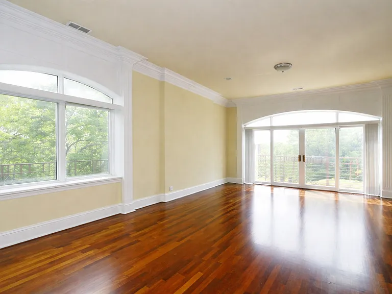 924 W Cornelia Ave #4S — Photo 3