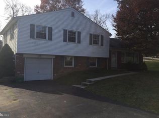 406 Diane Dr, West Chester, PA 19382