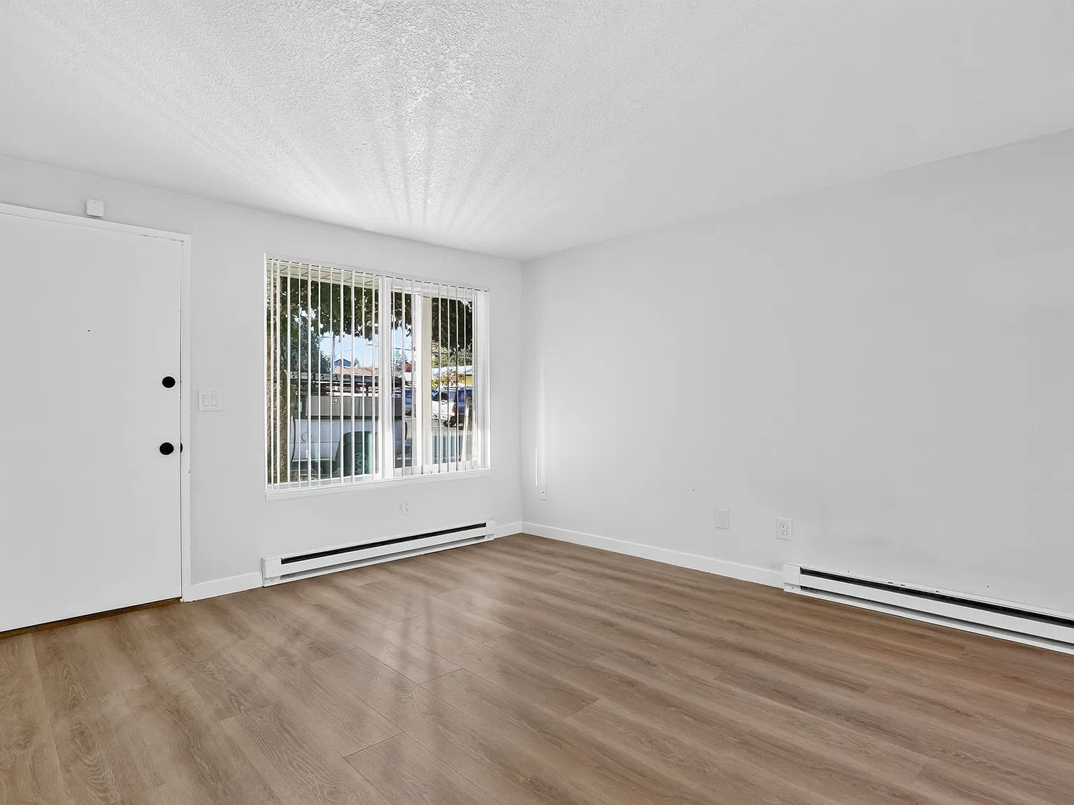 1 bed, 650 sqft, $1,450 — Photo 2