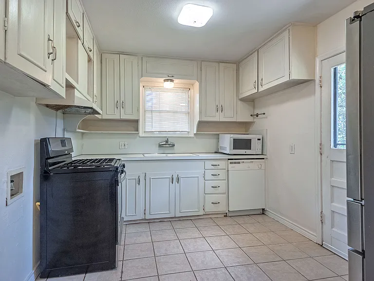 1653 Mariposa Dr #1653 — Photo 10