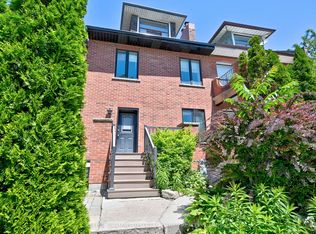 4 Stonehouse Cres, Toronto, ON M6J 1T5