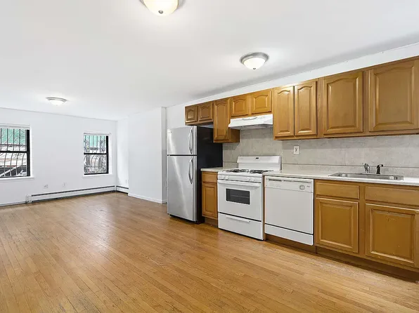 174 Douglass Street image 1 of 5