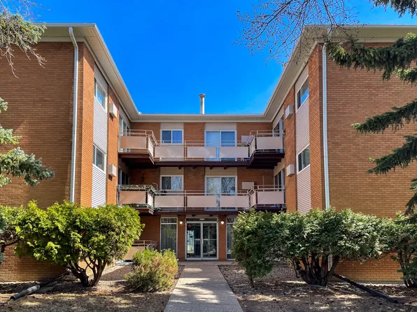 67 Angus Rd, Regina, SK S4R 3L1
