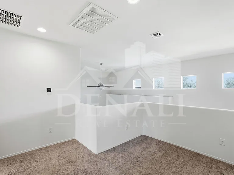 4162 N Thurston Ln #100 — Photo 12