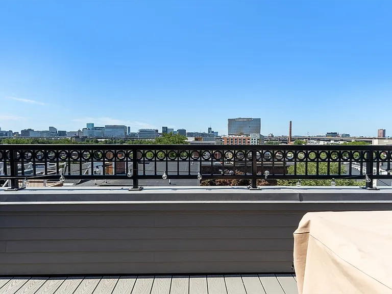 380 Bunker Hill St #210 — Photo 29