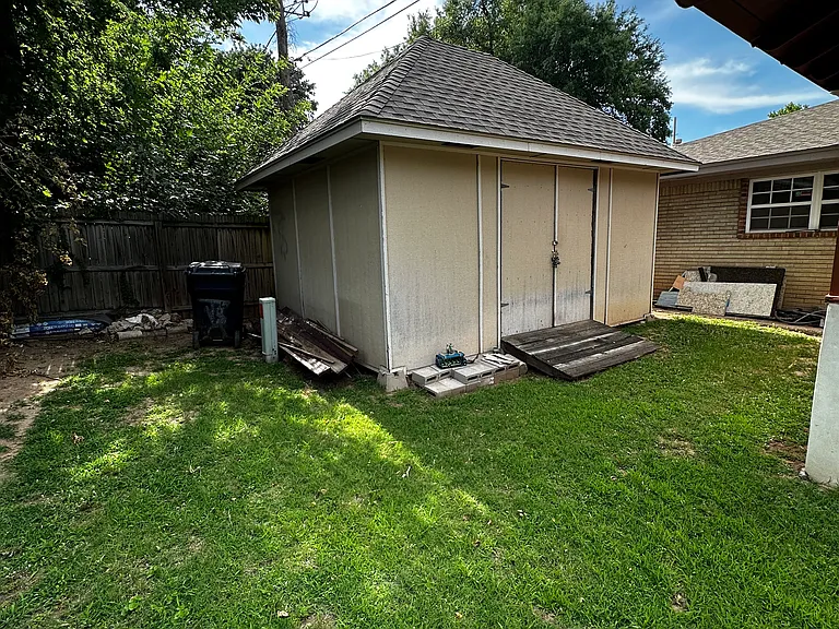 5108 NW 19th Ter — Photo 12