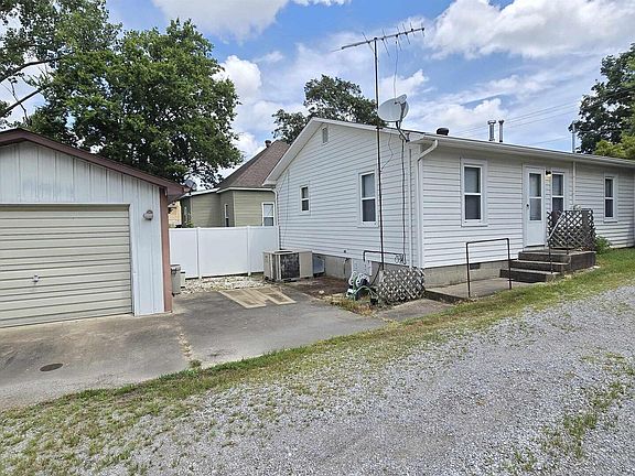 4th image of 1419 S Granger St