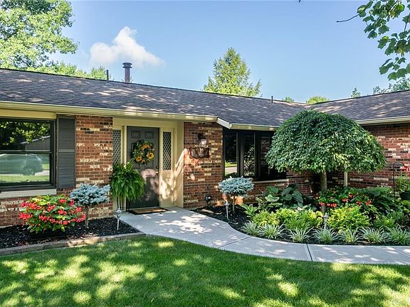 5th image of 5890 Bradley Dr
