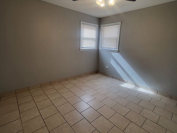 3rd image of 2067-68 W 135th Pl #1