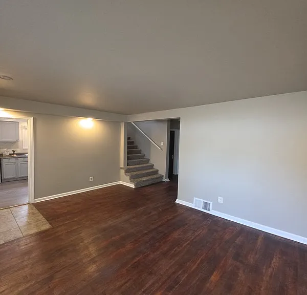 4845 University Pl — Photo 4