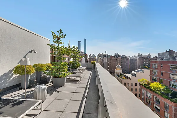 Rented by Bond New York | media 51