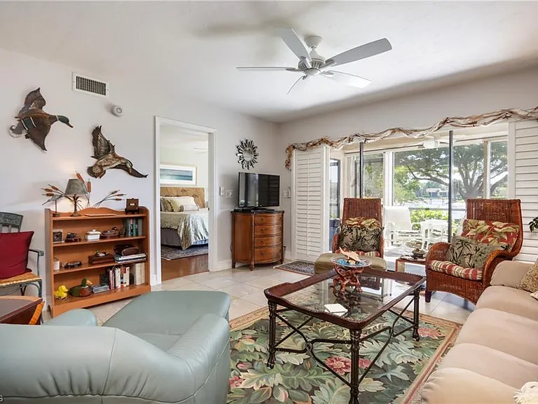 505 Lake Louise Cir #101 — Photo 5
