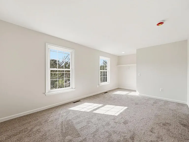 1622 Jennings Ct — Photo 3