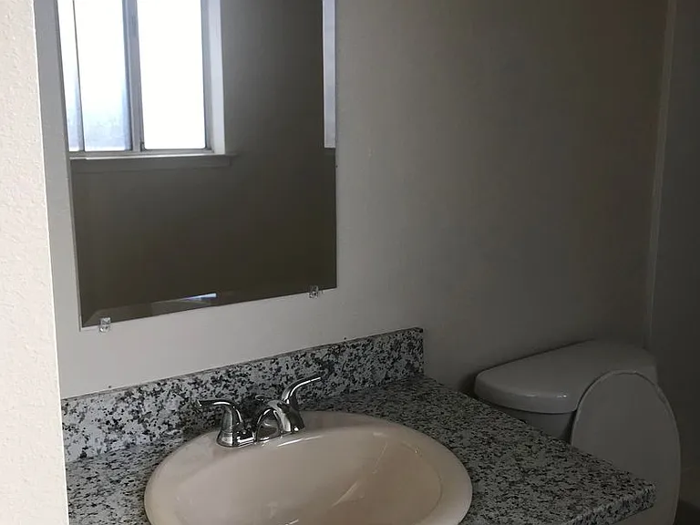 WIllo Heights Apartments — Photo 8