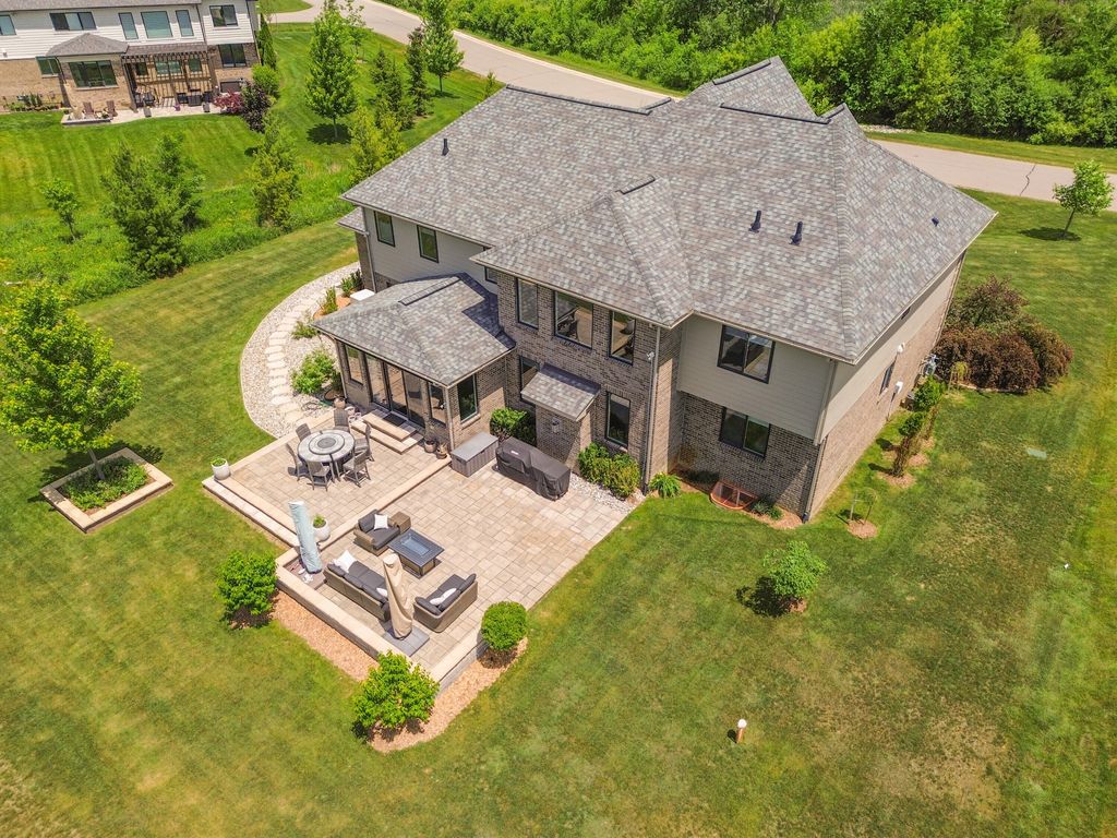2376 Westbrooke Cir S, Ann Arbor, MI - View 5