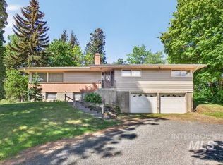 1825 Orchard Ave, Moscow, ID 83843