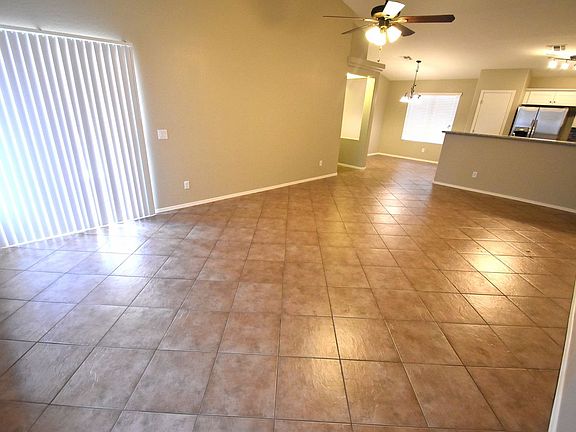 3rd image of 3077 W Carlos Ln
