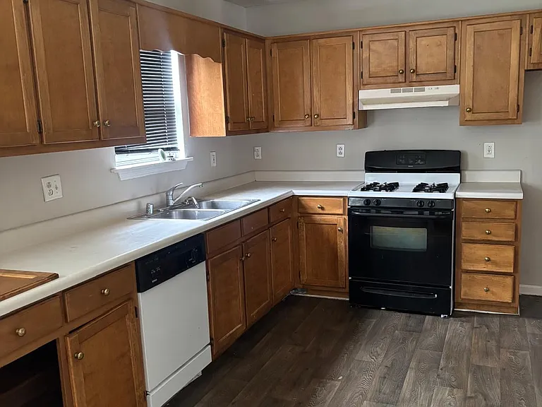 4386 Thrasher Cir — Photo 13