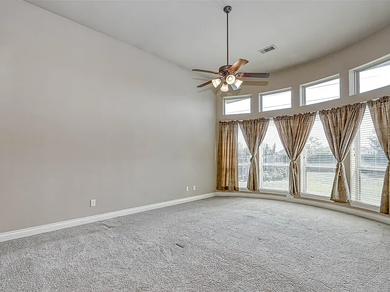 27415 Blinkwood Park — Photo 15