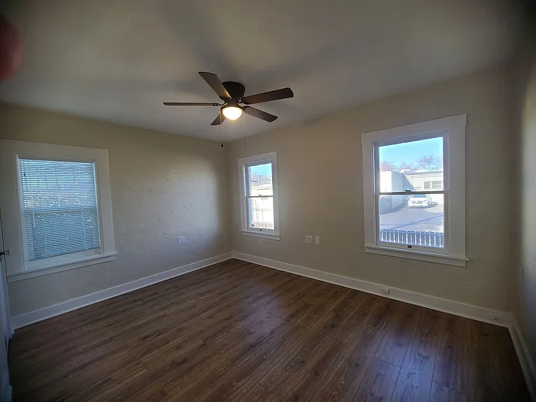 114 Taylor St — Photo 25
